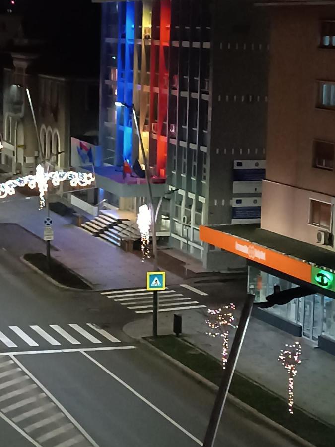 Central Bacău Exteriér fotografie